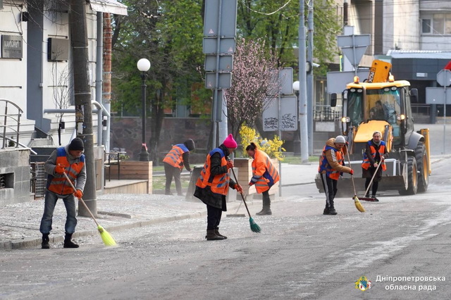 Повреждено около 30 домов, выбито около 2 тысяч окон: мэр Днепра о последствиях обстрела Днепра