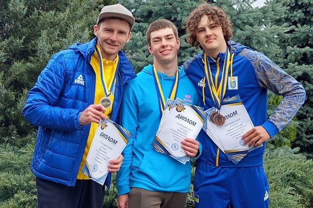 �������� �������� ����� ������� �� �������� ������ � ������������� �������