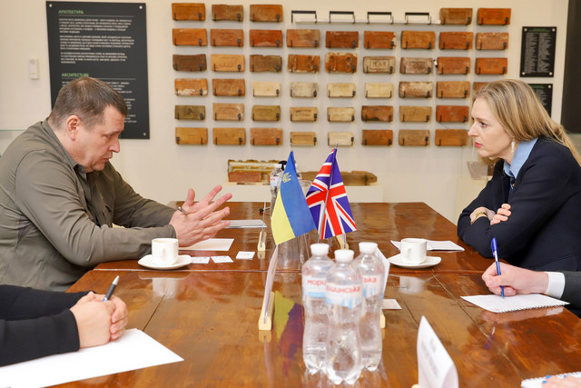 � ������ � ������� ����������� ����������� ����� �������������� � ������� �������� �����