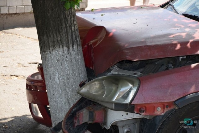 � ������ Opel ������� � ������: ���� ������������