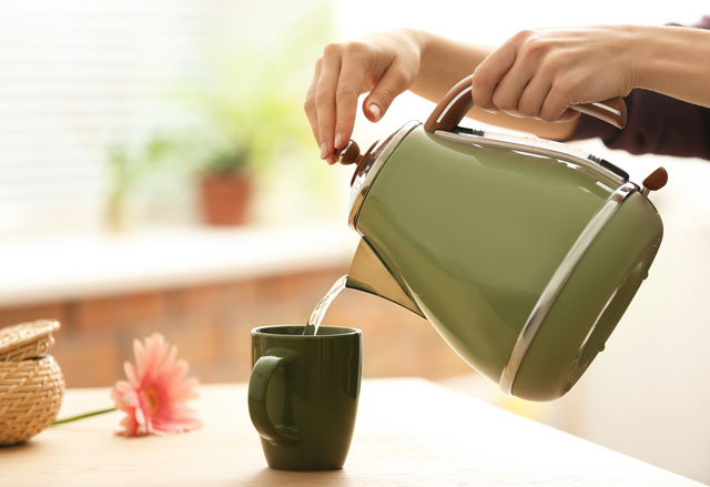 Как очистить чайник от накипи. Практические советы от клинеров «Уборка Эксперт»