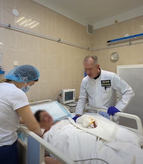 У лікарнях Дніпра рятують мирних жителів після тяжких поранень та травм