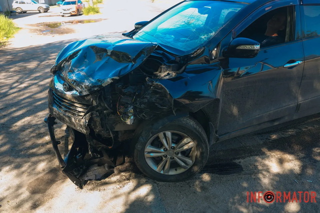 У Дніпрі на Зимових Походів зіткнулися Renault та Hyundai