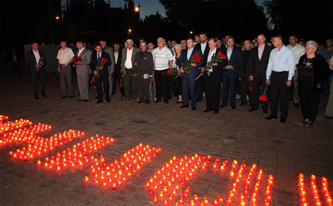 22 июня в 4 часа утра в городах и районах области прошла акция «Зажги свечу памяти»