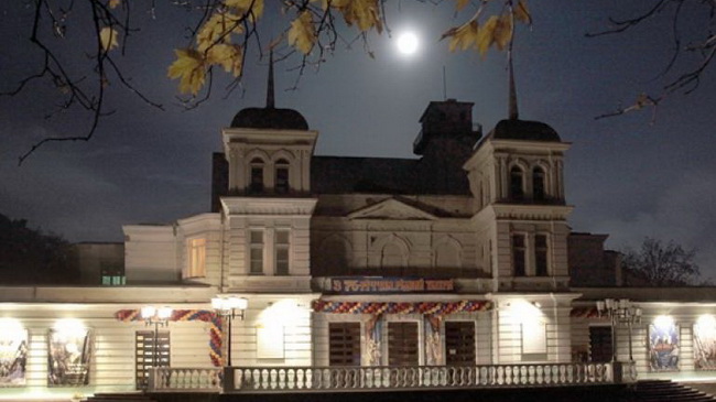 �� 37-� �����  � ��������� ������ ���������  6 ������� � �������� 249 ����������