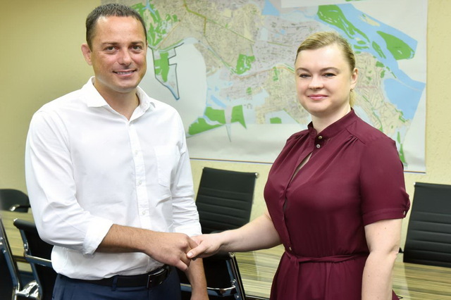 Каменской городской голова встретился с представителем команды Президента Анной Личман