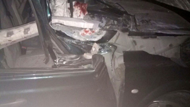 В Подгородном микроавтобус протаранил железнодорожную платформу: есть пострадавшие