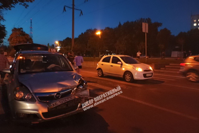 � ������ �� ��������� ���������� ���� Opel ���������� Nissan