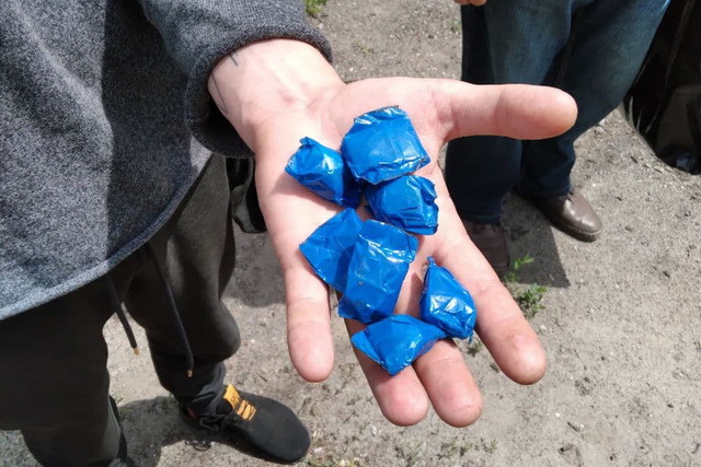 На Крымской задержали парня с 7 закладками наркотиков