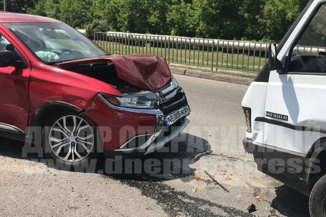 � ������ ��������� ������� ��� �� �����������: ����������� Mercedes, Volkswagen � Mitsubishi, ���� ������������