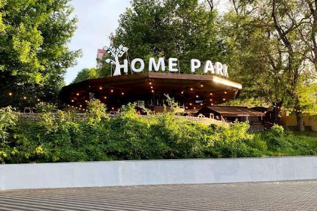   Home Park       