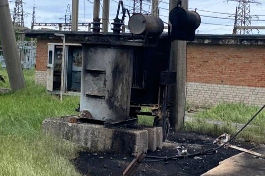 На Днепропетровщине энергетики вернули свет 23,5 тысячам семей после ударов рф