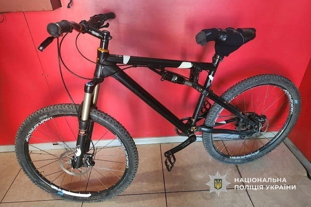 За розбійний напад на знайомого мешканця Дніпра засуджено до 8 років 6 місяців позбавлення волі