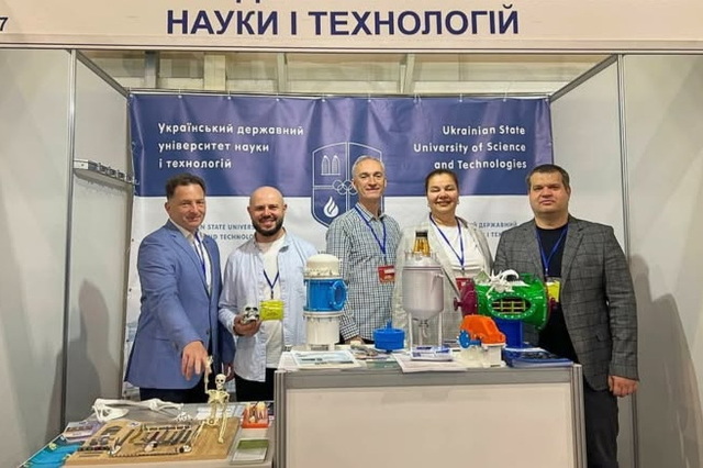 Разработки ученых Днепра показали на международной выставке