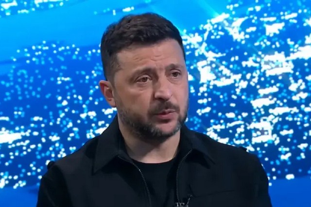 Україна буде запускати сотні дронів і ракет, щоб росіяни також відчули війну - Зеленський