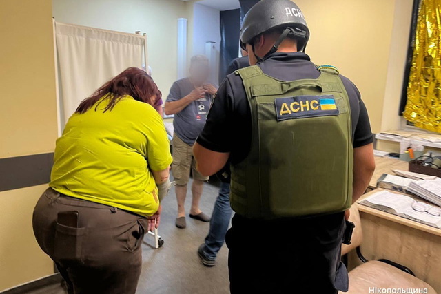 Два человека ранены. Почти 20 раз враг атаковал три района Днепропетровщины
