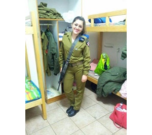 Выпускница днепропетровской еврейской гимназии записалась добровольцем в израильскую армию