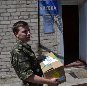 Фонд Вилкула доставил медикаменты в больницы Днепропетровска, где лежат раненые солдаты