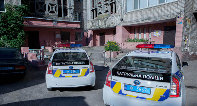 В Днепре на Запорожском шоссе в подъезде убили мужчину