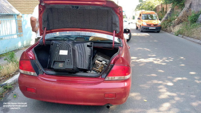 У Дніпрі на Канатній на гарячому затримали квартирних крадіїв