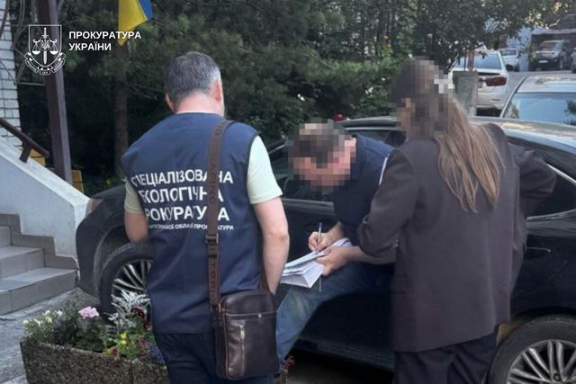 На Днепропетровщине разоблачена мошенническая схема незаконного завладения 38 земельными участками стоимостью почти 29 млн грн