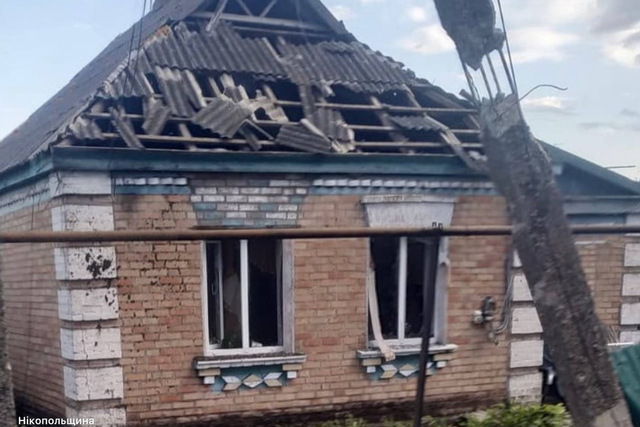 Одна людина поранена. Майже 20 разів ворог атакував три райони Дніпропетровщини безпілотниками, артилерією та авіабомбами
