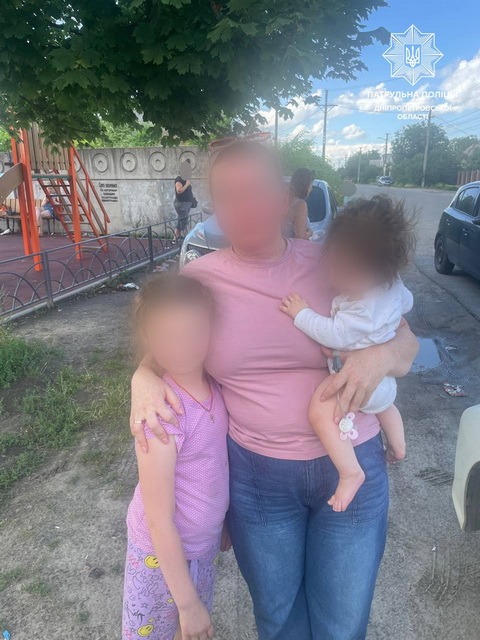 Днепровские патрульные помогли найти ребенка