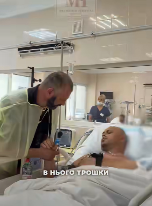 В больнице Мечникова вернули к жизни спасателей, тяжело раненных врагом