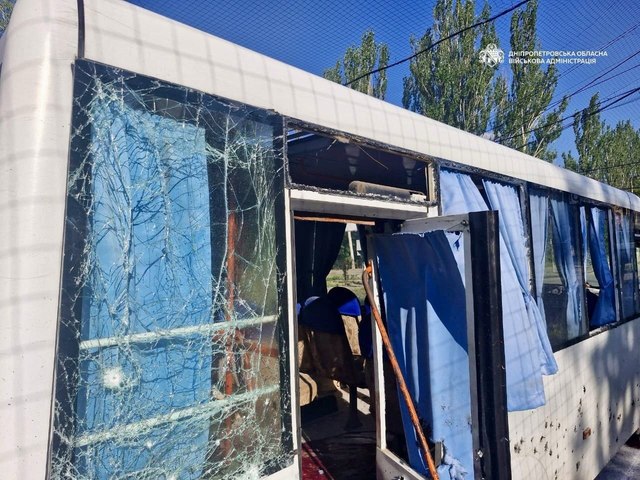 Один человек погиб, восемь получили ранения после вражеской атаки на Марганец