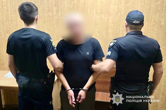 Полицейские Днепра задержали 56-летнего мужчину по подозрению в краже из квартиры