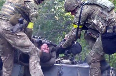 В СНБО до сих пор не могут назвать количество погибших Фото: ukrain.bazaza.net Раненые из