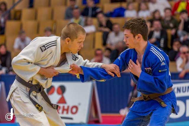 Молодые спортсмены из Днепра Булавина и Вередыба завоевали награды Кубка Европы U21