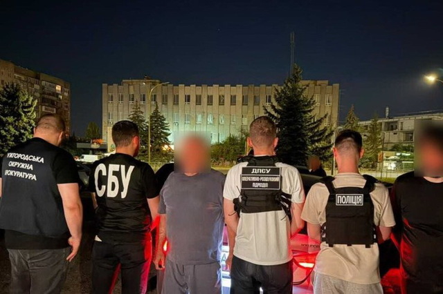 Затримали криворожанина, який за 10 000 доларів США переправляв чоловіків через українсько-словацький кордон