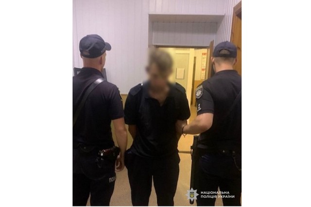 Восемь лет лишения свободы: суд вынес приговор жителю Днепра за нанесение ножевого ранения сопернику на почве ревности
