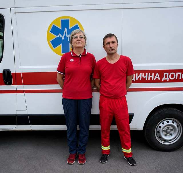 В Нікополі врятували 79-річну жінку після поранення в груди уламком дрону
