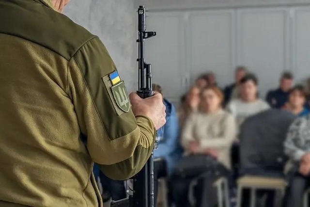 Более 2 тысяч жителей Днепропетровщины прошли подготовку к национальному сопротивлению