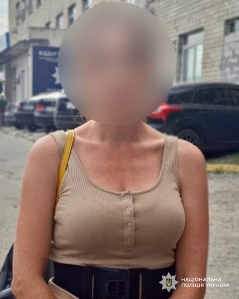 В Днепре женщина ограбила 12-летнюю девочку