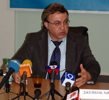 ������� ������ �� 2 ����, ���� �� 5 �����, ��������� ���� ���������� �� 24 ����