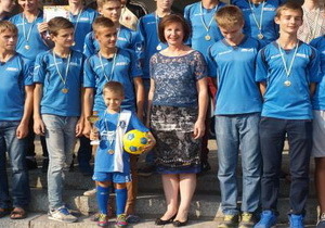 �  ��������������� ��������� ����������� � �������� ���������� ���������� �� ������� ����� ������-��������� ������