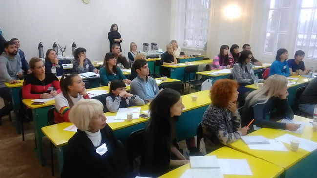 У Кам`янському відкрилася «школа волонтерів»