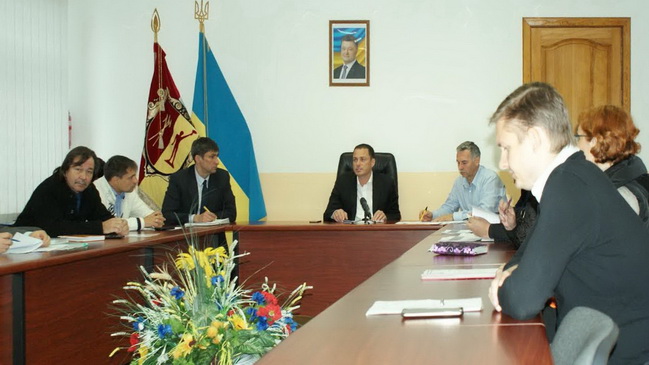 Мер Кам'янського розглянув проектно-кошторисну документацію на всі міські об'єкти