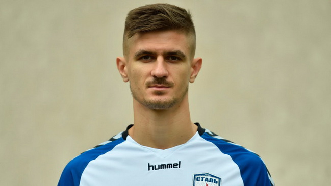 Сталь подписала центрального защитника Ткачука