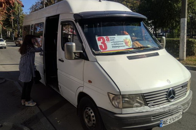 В Каменском на маршрутах заработали комфортные «спринтеры»