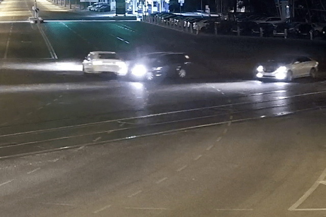 В Днепре на Богдана Хмельницкого ДТП с такси Bolt: видео момента аварии