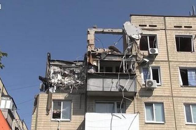 Практически два месяца Никопольский район живет под ежедневными вражескими обстрелами