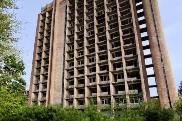  ʼ        