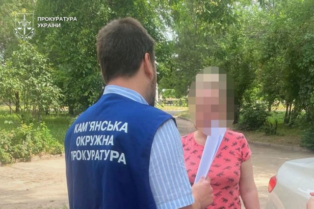 Фиктивное трудоустройство и почти полмиллиона гривен убытков — дело двух эксчиновниц лицея в Каменском направлено в суд