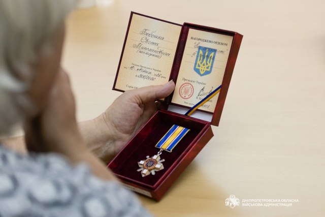 У Дніпрі 14 сім’ям полеглих захисників вручили державні нагороди