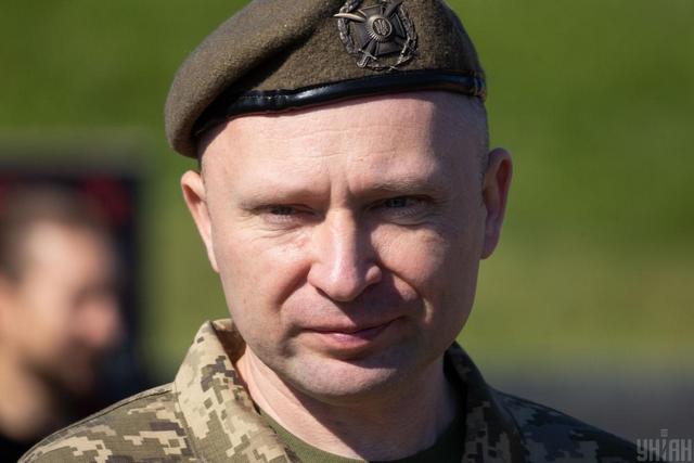 Михайло Драпатий хоче дати більше ініціативи низовим командирам / фото УНІАН Драпатый обозначил первоочередную задачу во главе армии
