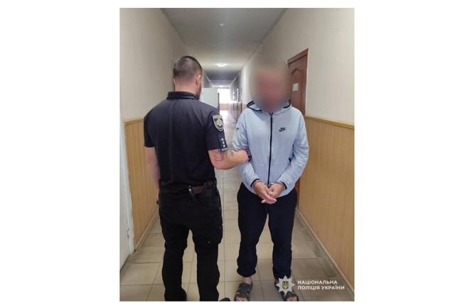 Поджег дом сожительницы: полицейские Днепропетровщины задержали подозреваемого